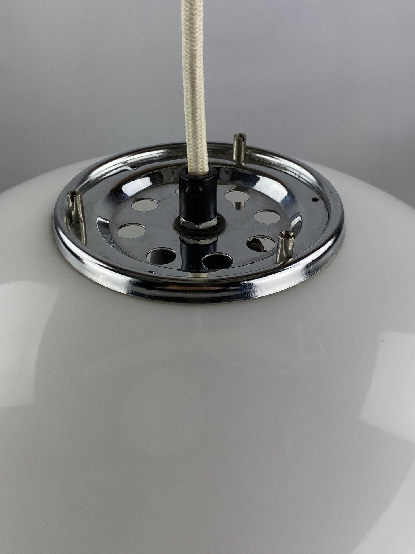 White BUD pendant lamp designed by Harvey Guzzini for Meblo
