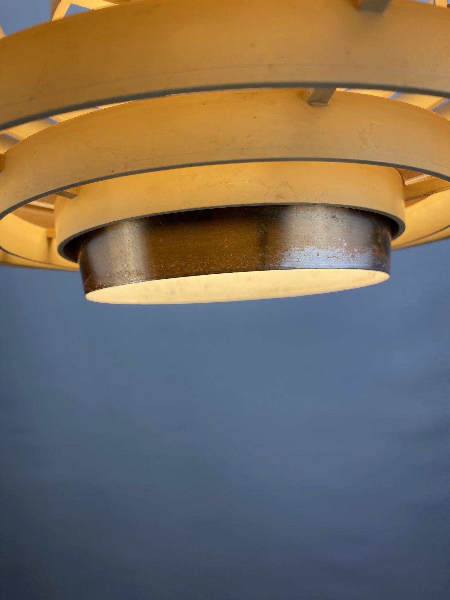 German UFO pendant light made by VEB Metalldrücker Halle from DDR