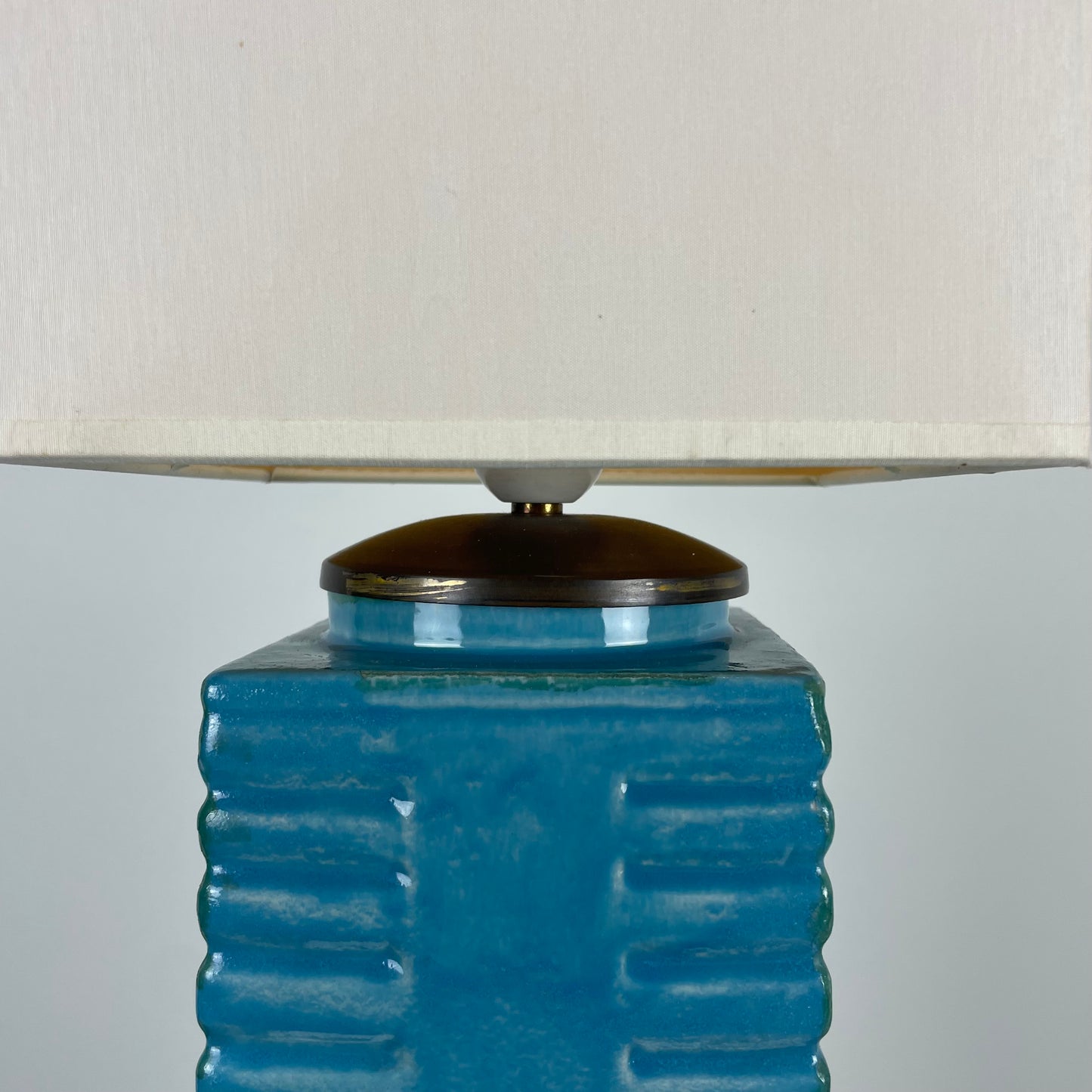 Chinese Cong ceramic table lamp from the early 20th century