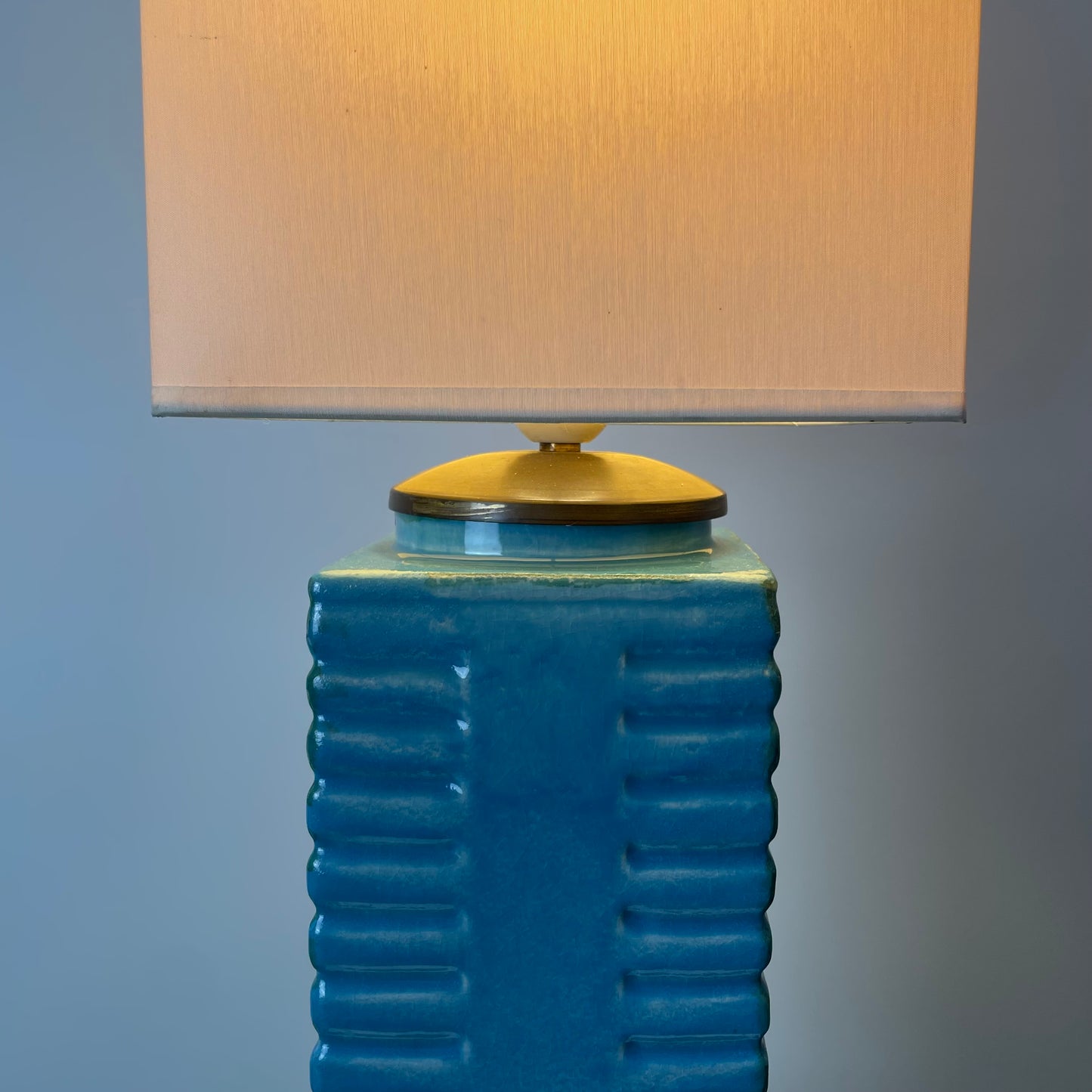 Chinese Cong ceramic table lamp from the early 20th century