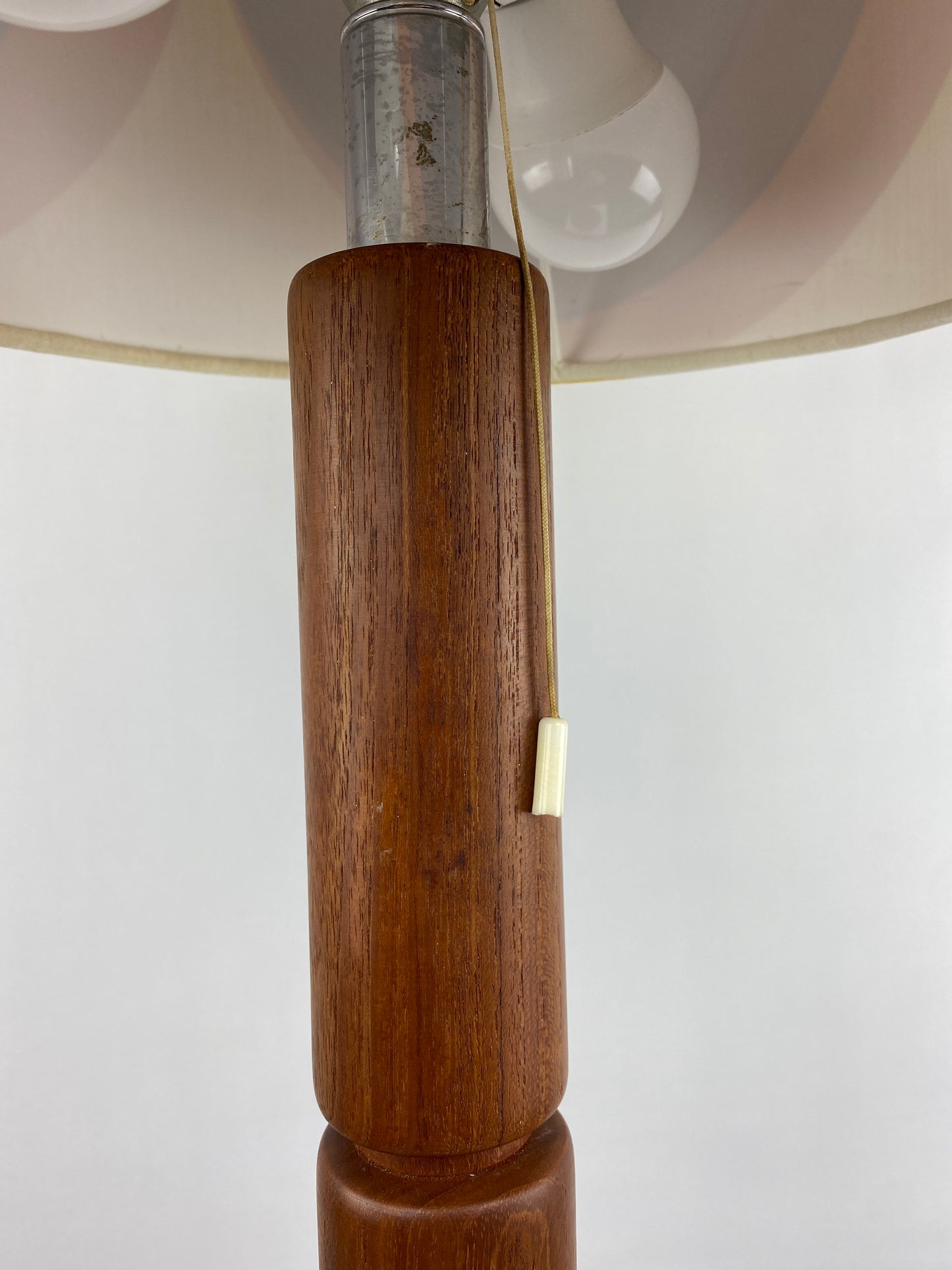 Danish teak wooden table lamp by Dyrlund from the 1960's
