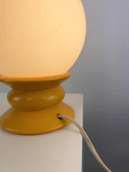 Temde leuchten yellow and white glass table lamp type 1