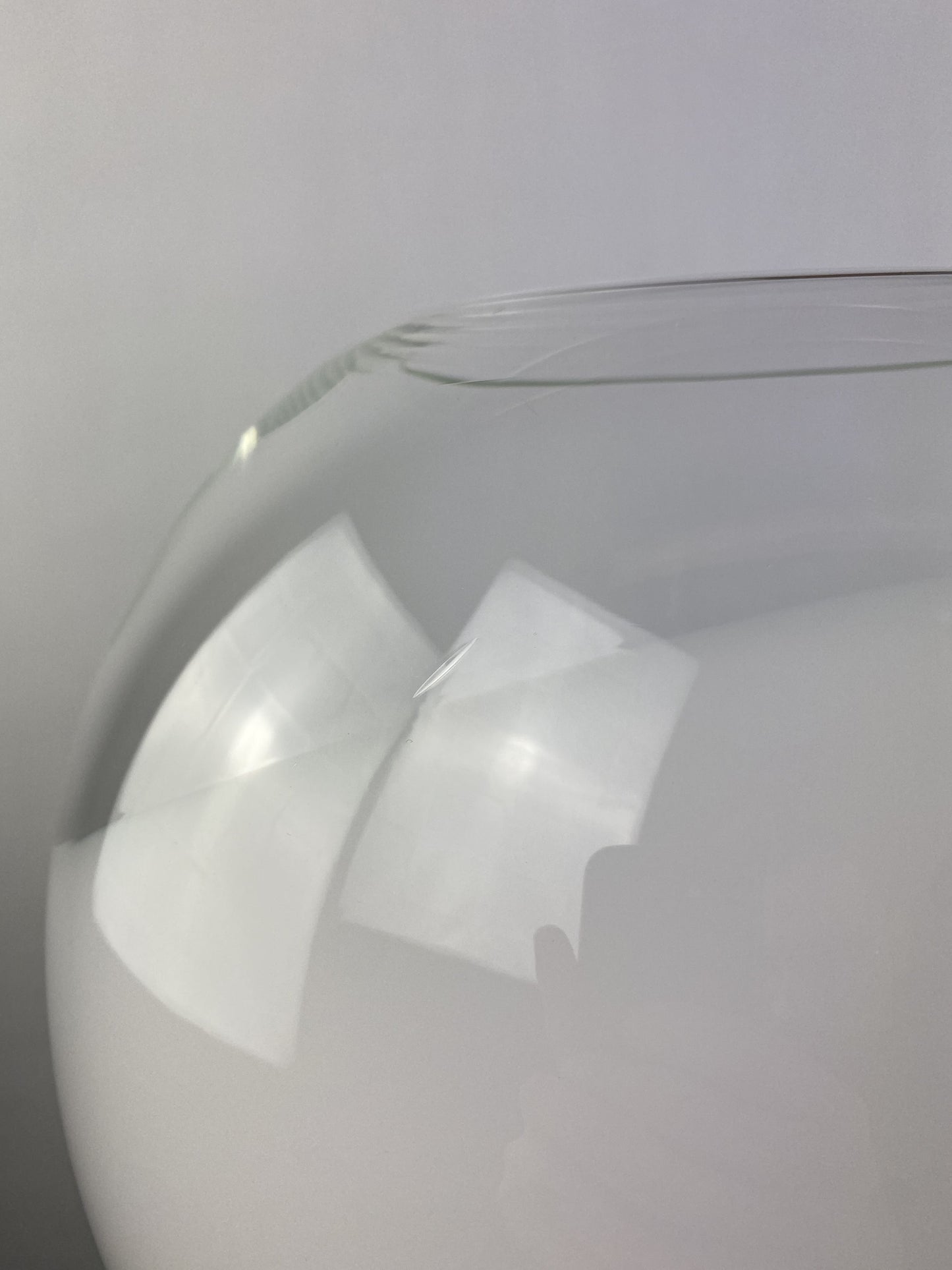 White glass globe table lamp by Ilu Di Vetro XL 1980