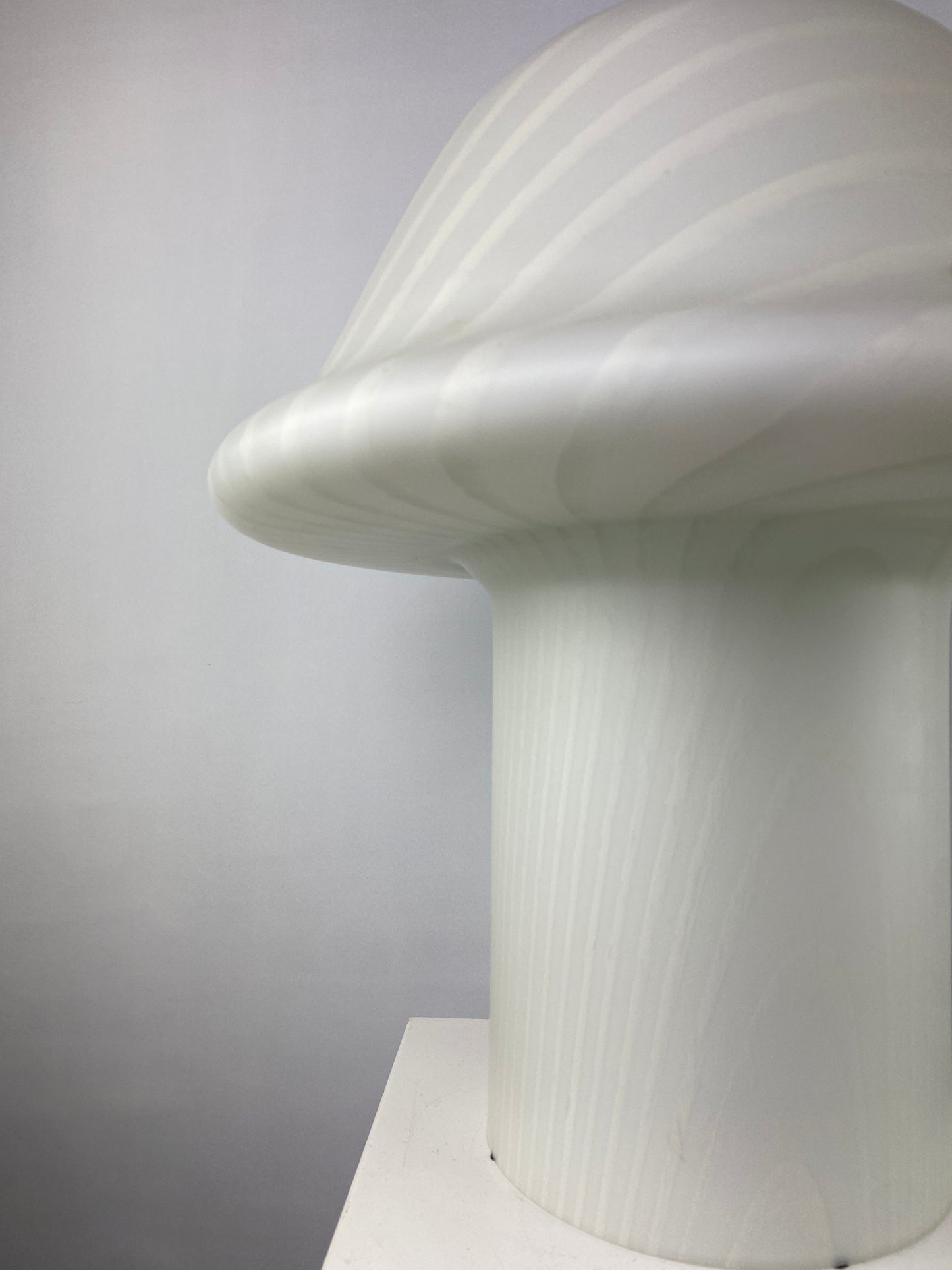 Enormous white glass Peill and Putzler mushroom table lamp XXL 1970