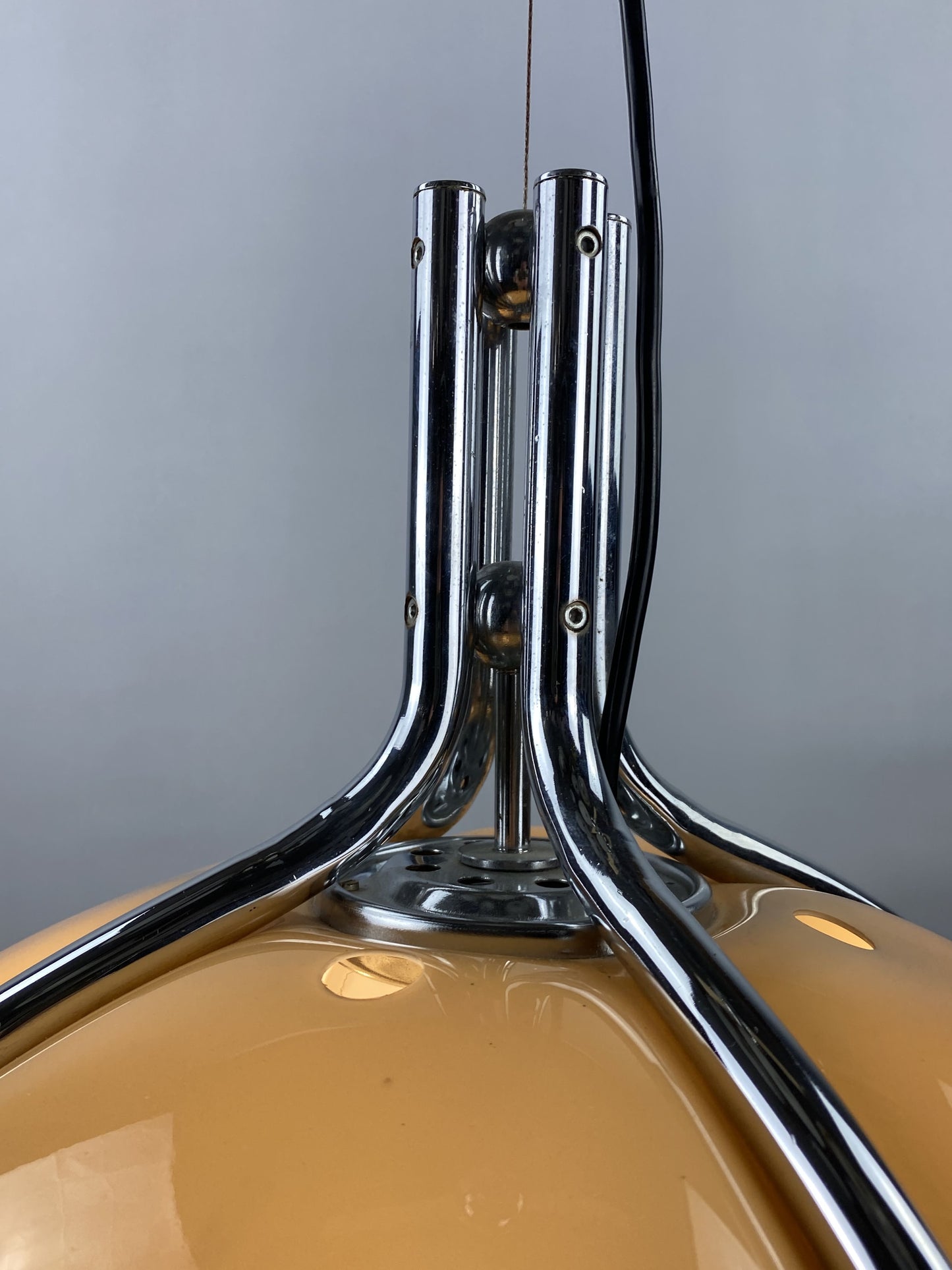 Brown Quadrifoglio pendant lamp designed by Harvey Guzzini for Meblo