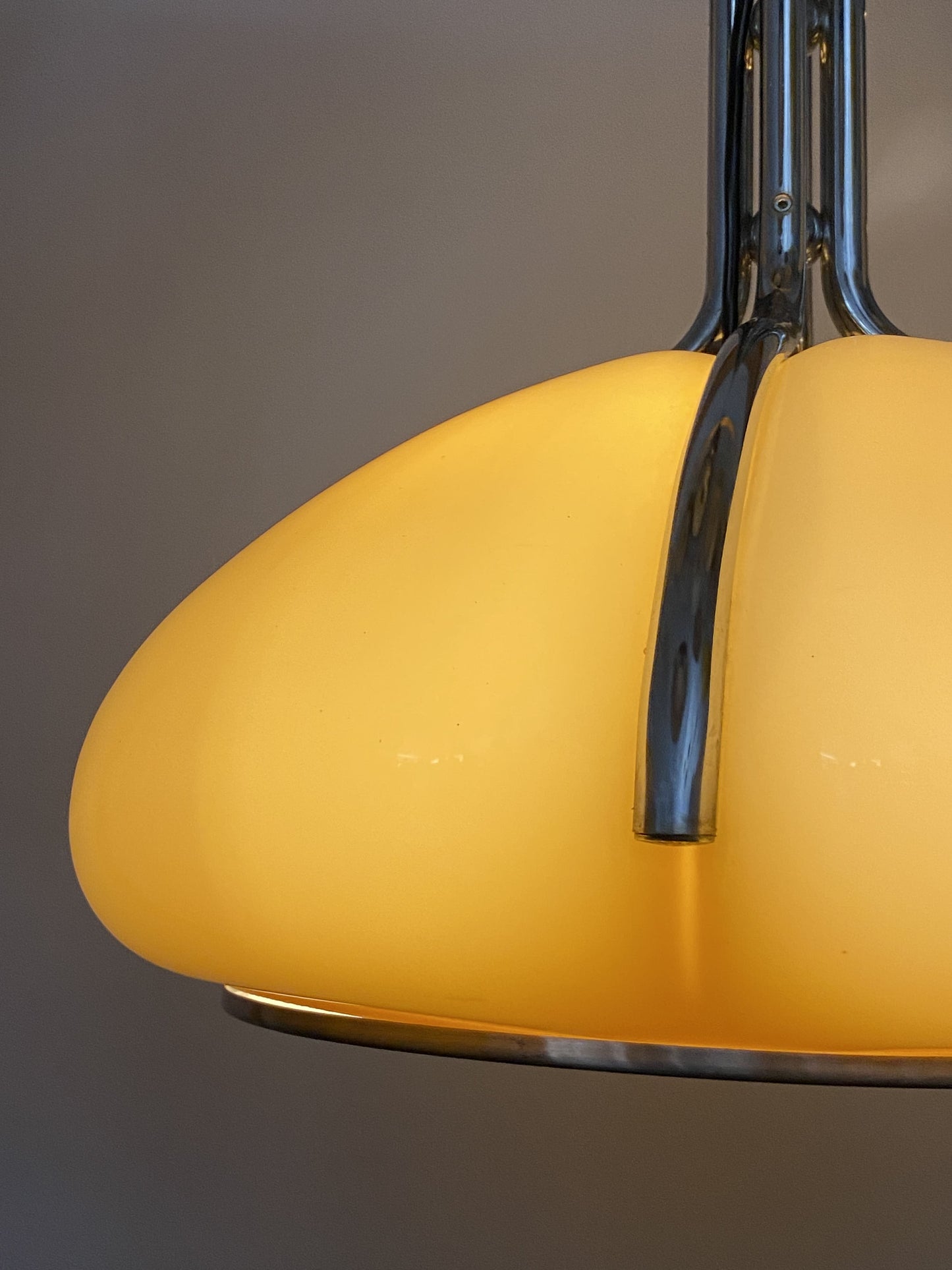 Brown Quadrifoglio pendant lamp designed by Harvey Guzzini for Meblo