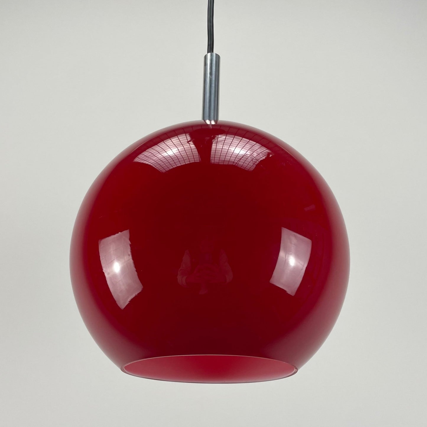 Peill & Putzler globe pendant lamp
1960s opaline glass pendant light
vintage mid-century lighting
Peill & Putzler hanging lamp for sale
opaline glass globe lamp
