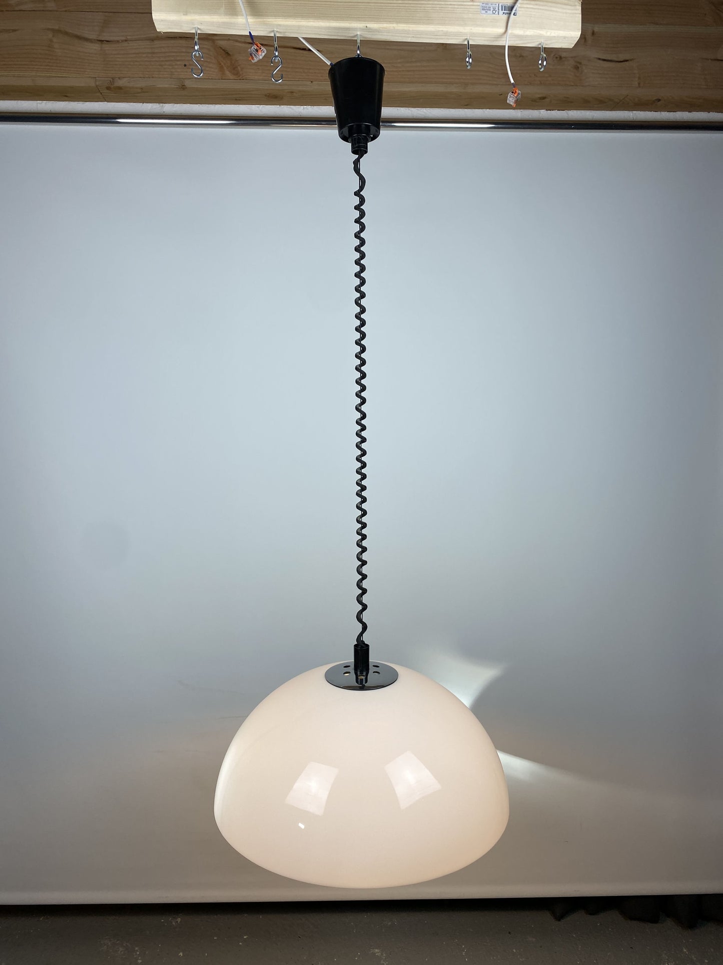 Vintage white plexiglass/acrylic pendant light by GePo Amsterdam XL 1975