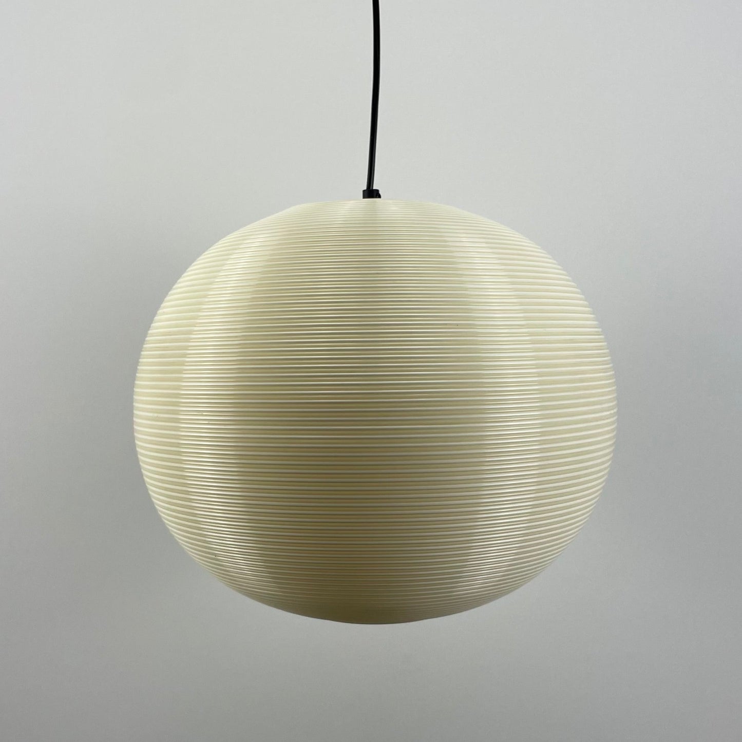 Cocoon globe pendant light 1970s
mid-century modern cocoon pendant lamp
vintage 1970s cocoon lighting
retro globe pendant light
space-age lighting design