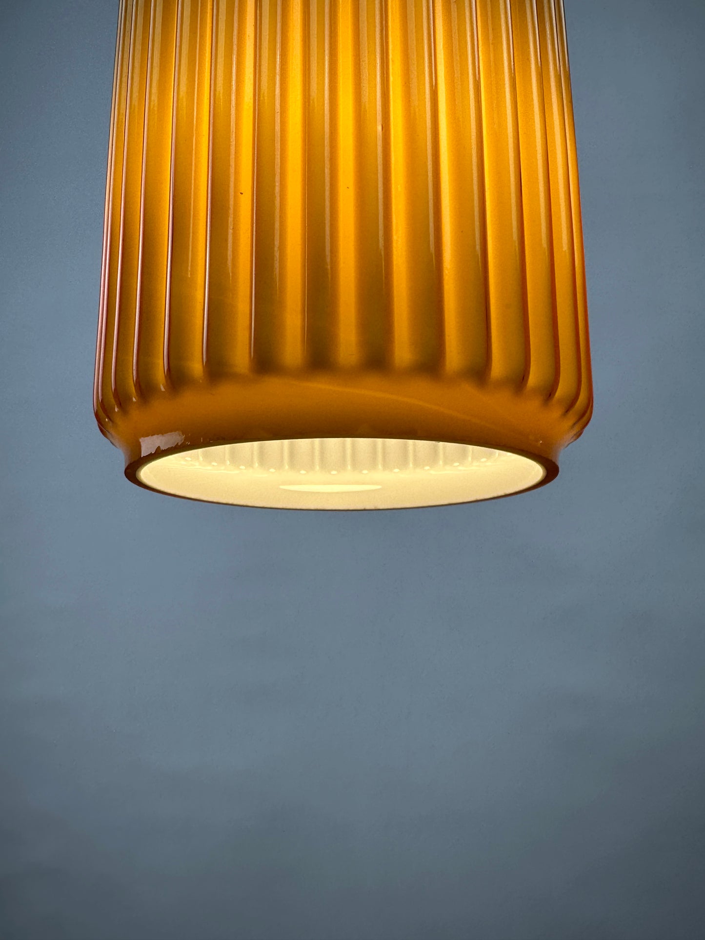 Caramel glass cilinder shaped pendant light from Germany, 1960