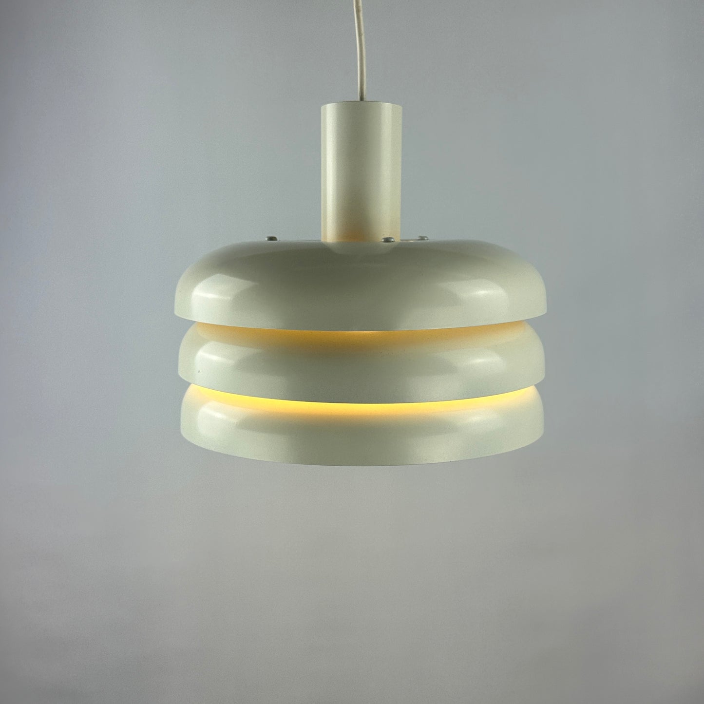 White pendant light by Hans-Agne Jakobsson model 724