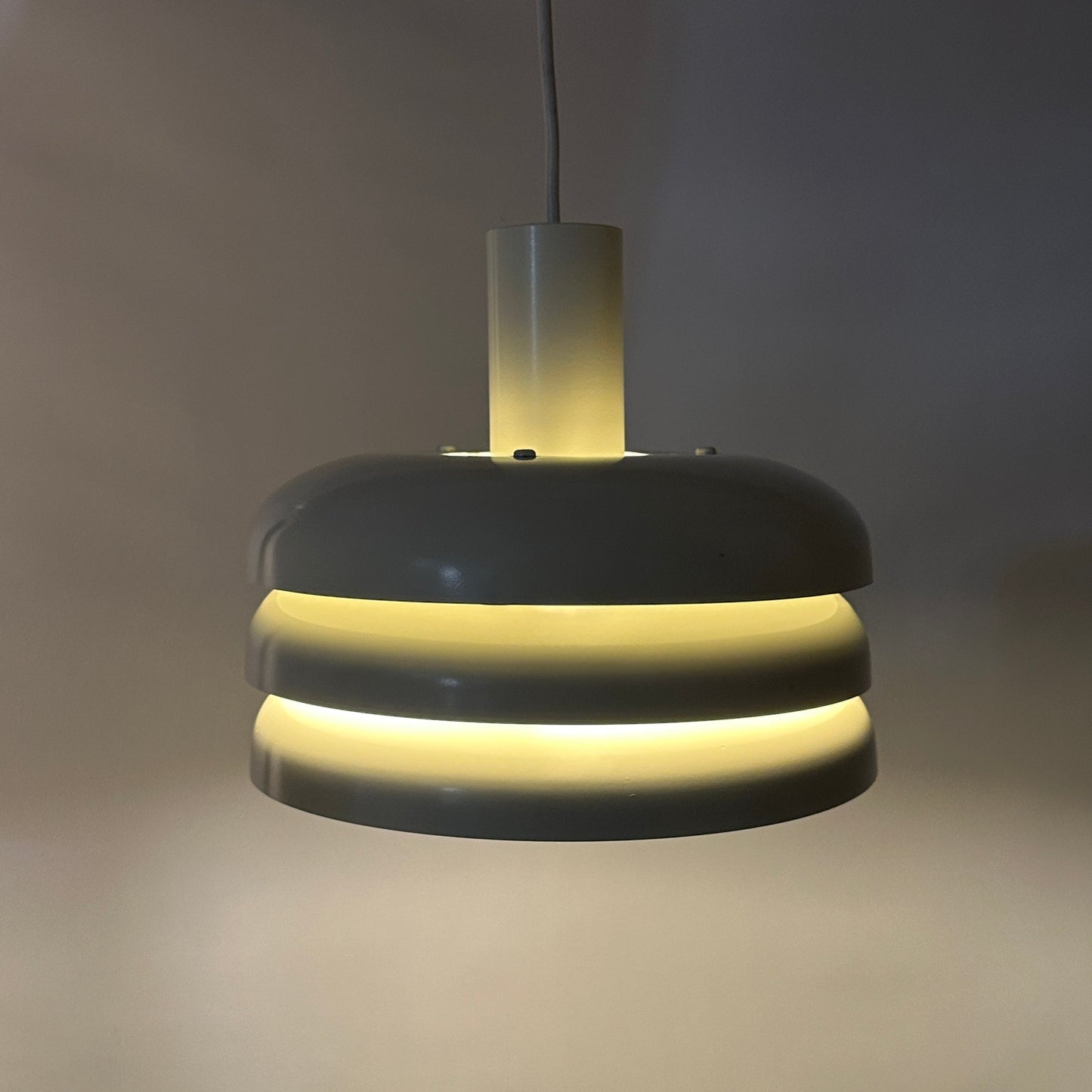 White pendant light by Hans-Agne Jakobsson model 724