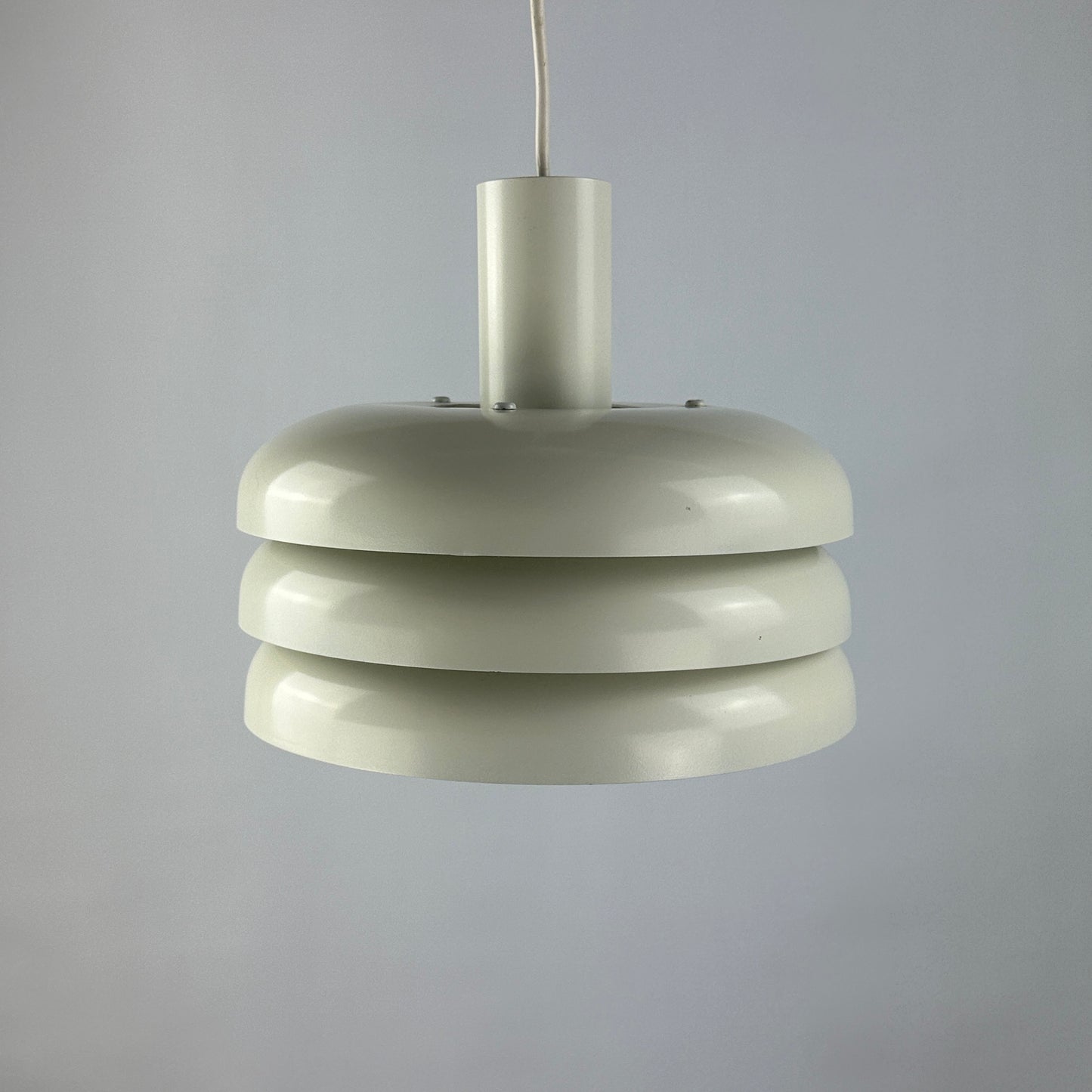 White pendant light by Hans-Agne Jakobsson model 724