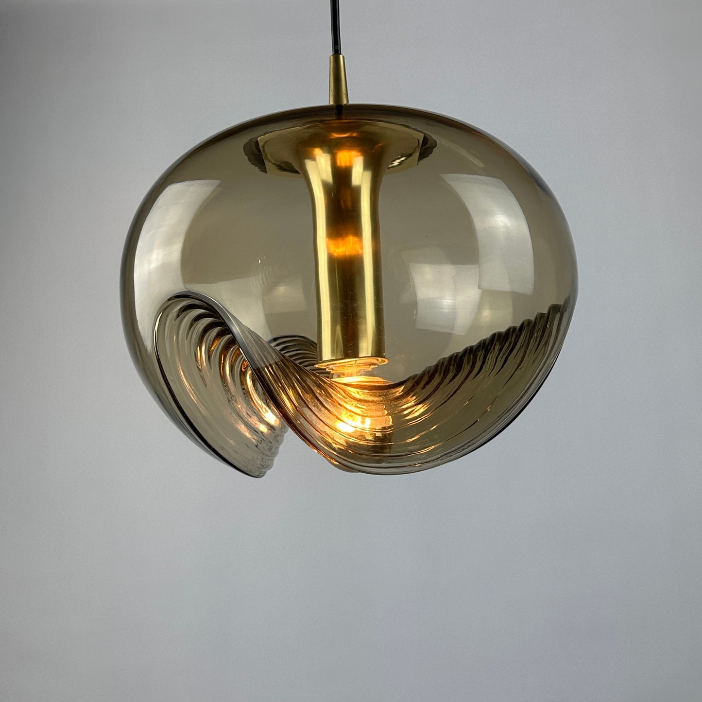 Waved smoked glass and gold Peill & Putzler Futura pendant light, 1970 Large