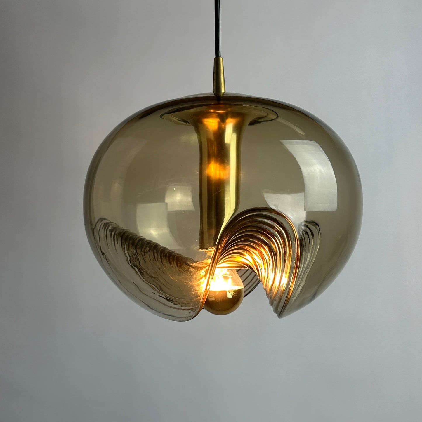Waved smoked glass and gold Peill & Putzler Futura pendant light, 1970 Large