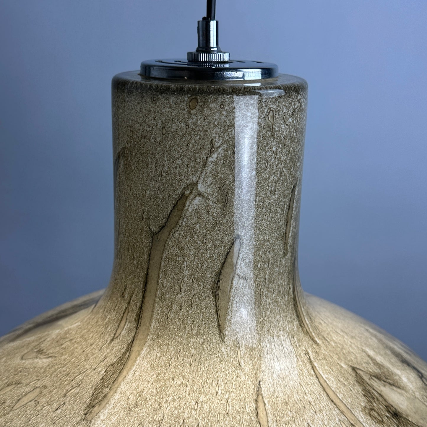 Rare snakeskin pattern UFO glass pendant light by Viktor Berndt for Flygsfors Sweden, 1960