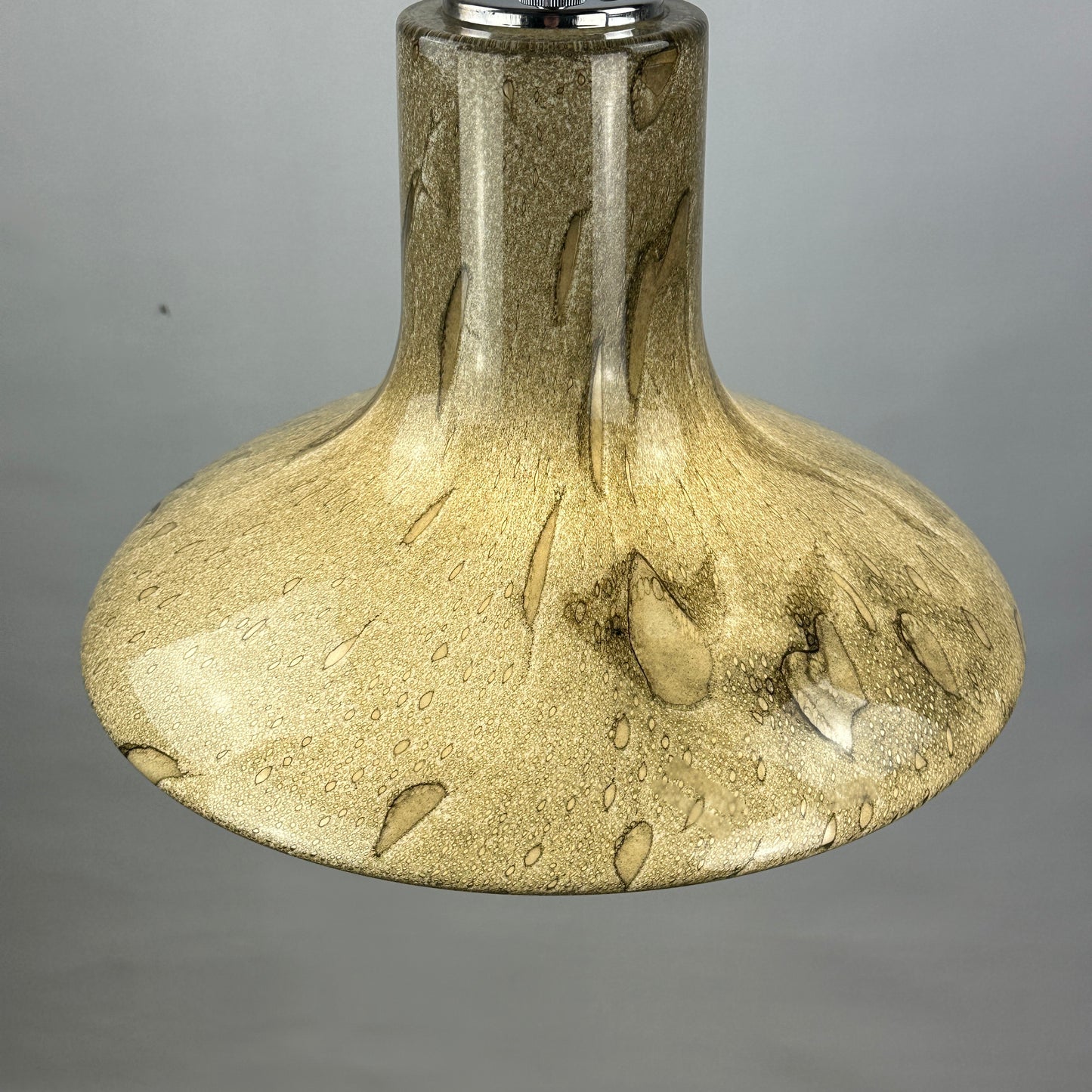Rare snakeskin pattern UFO glass pendant light by Viktor Berndt for Flygsfors Sweden, 1960