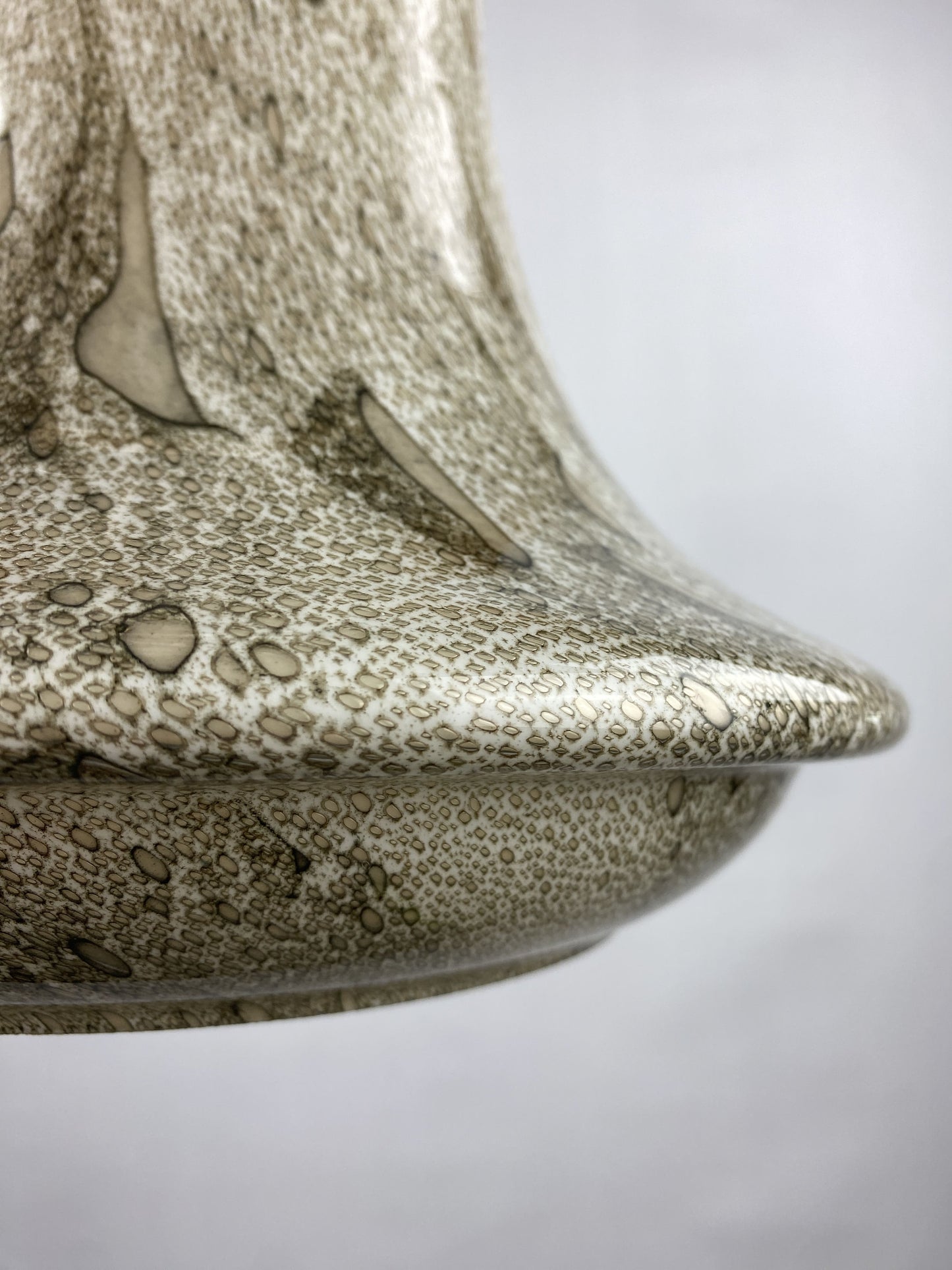 Rare snakeskin pattern glass pendant light by Viktor Berndt for Flygsfors Sweden, 1960