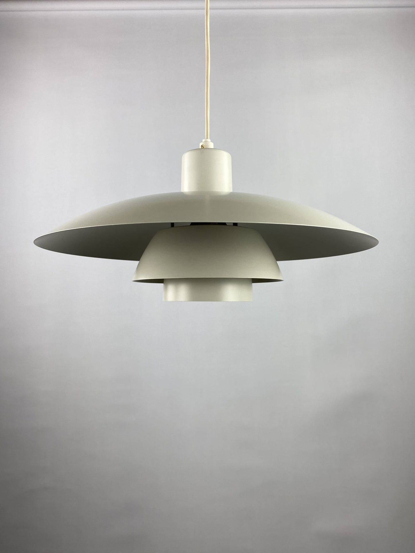 Vintage white and orange PH 4/3 pendant light by Poul Henningsen for Louis Poulsen