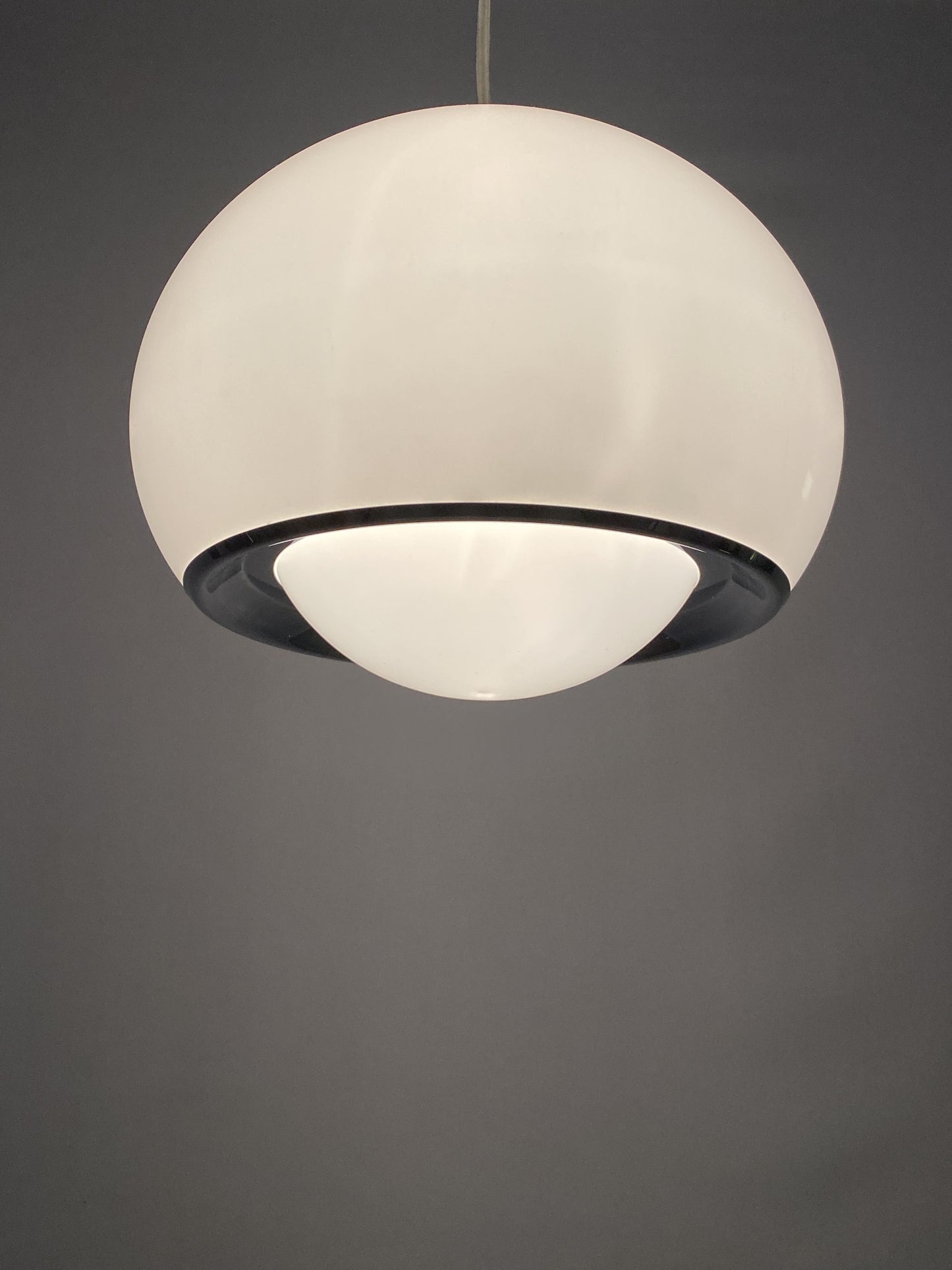 White BUD pendant lamp designed by Harvey Guzzini for Meblo