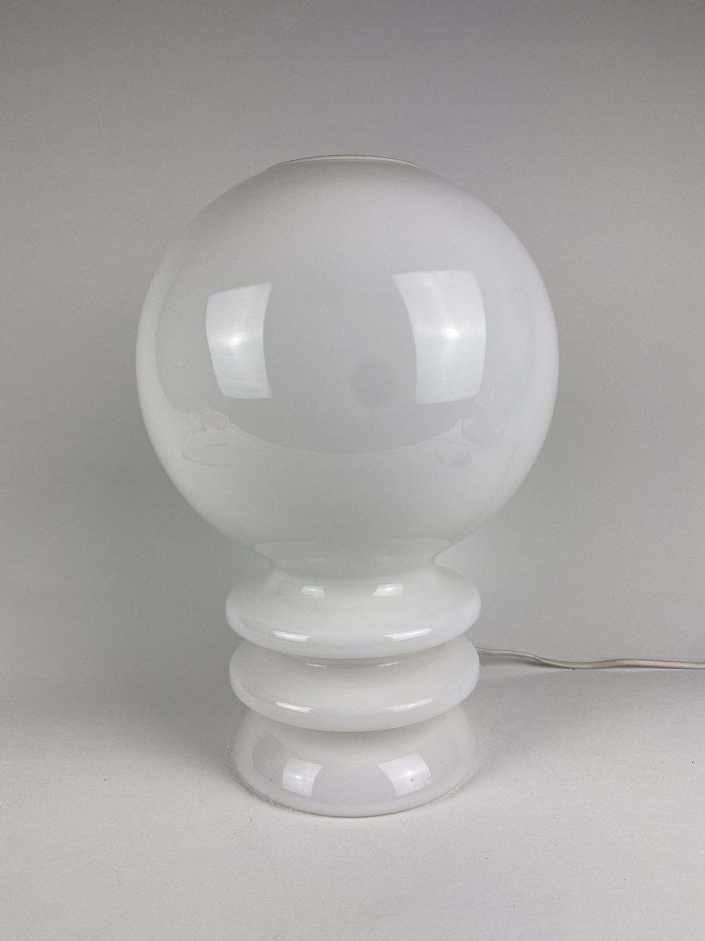 White glass murano glass Bulb table lamp 1970