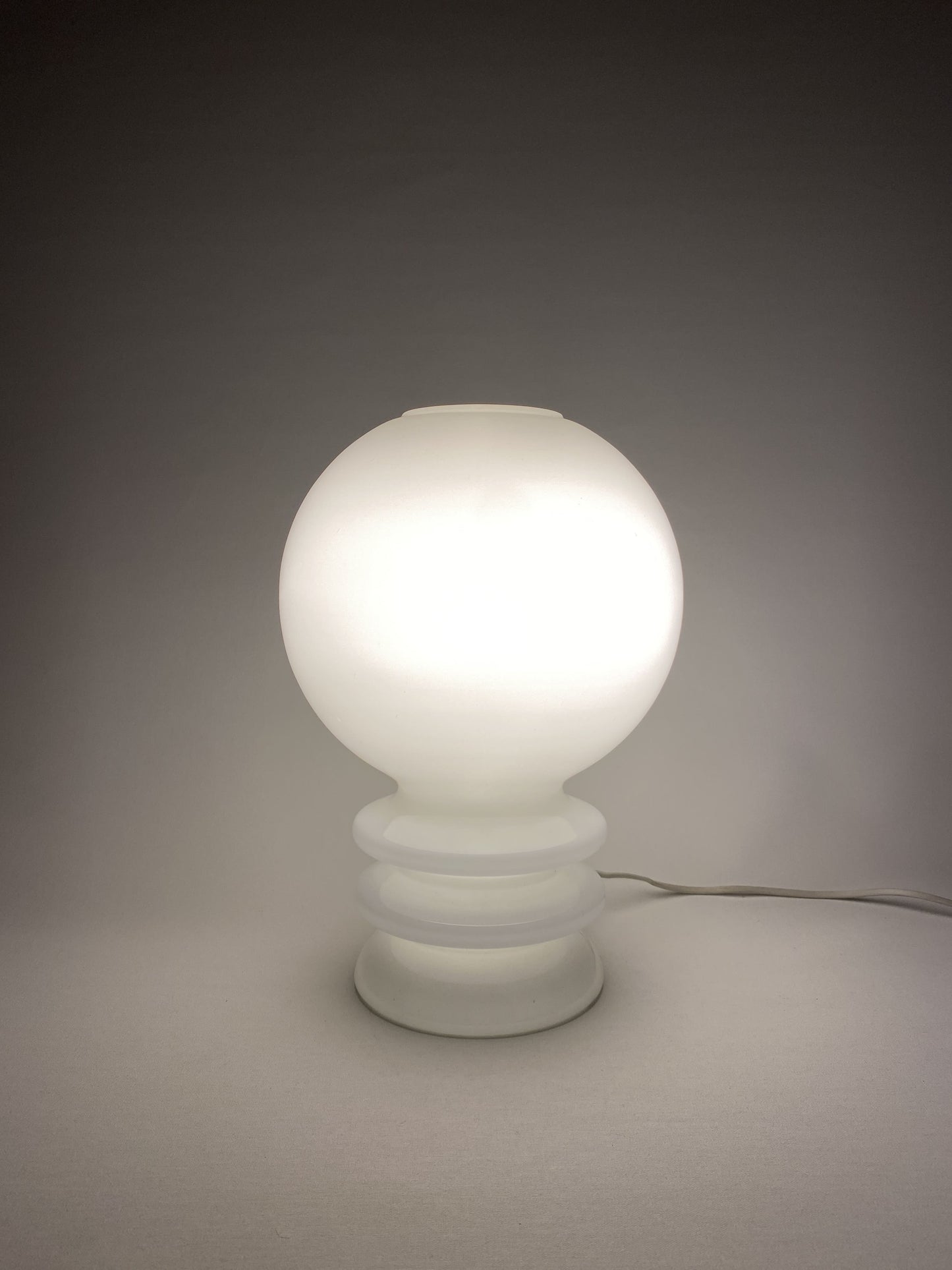 White glass murano glass Bulb table lamp 1970