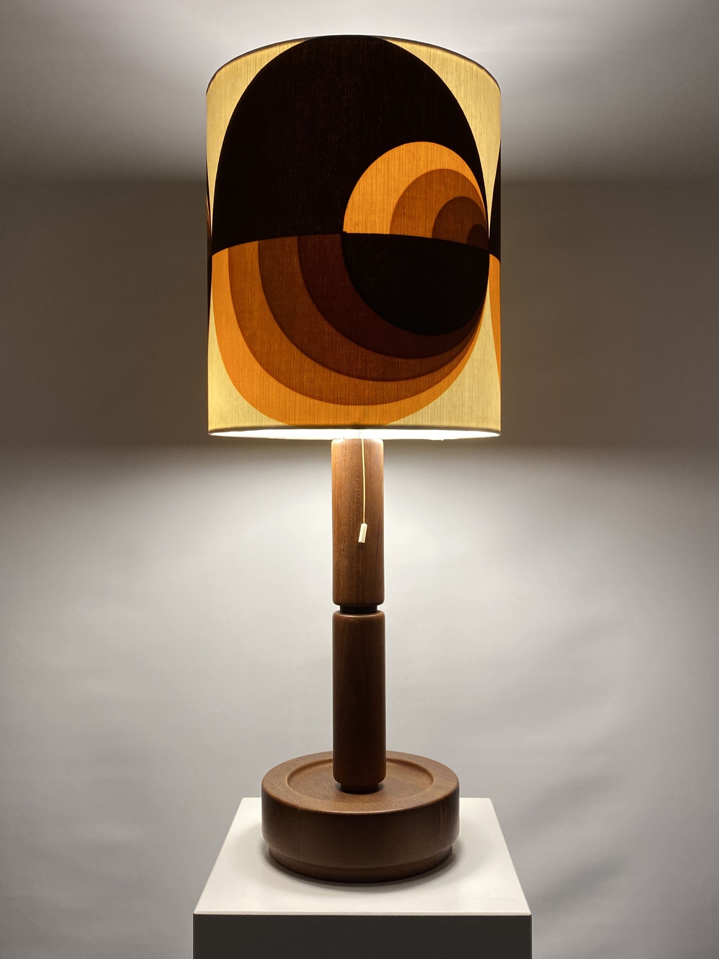 Danish teak wooden table lamp by Dyrlund from the 1960's