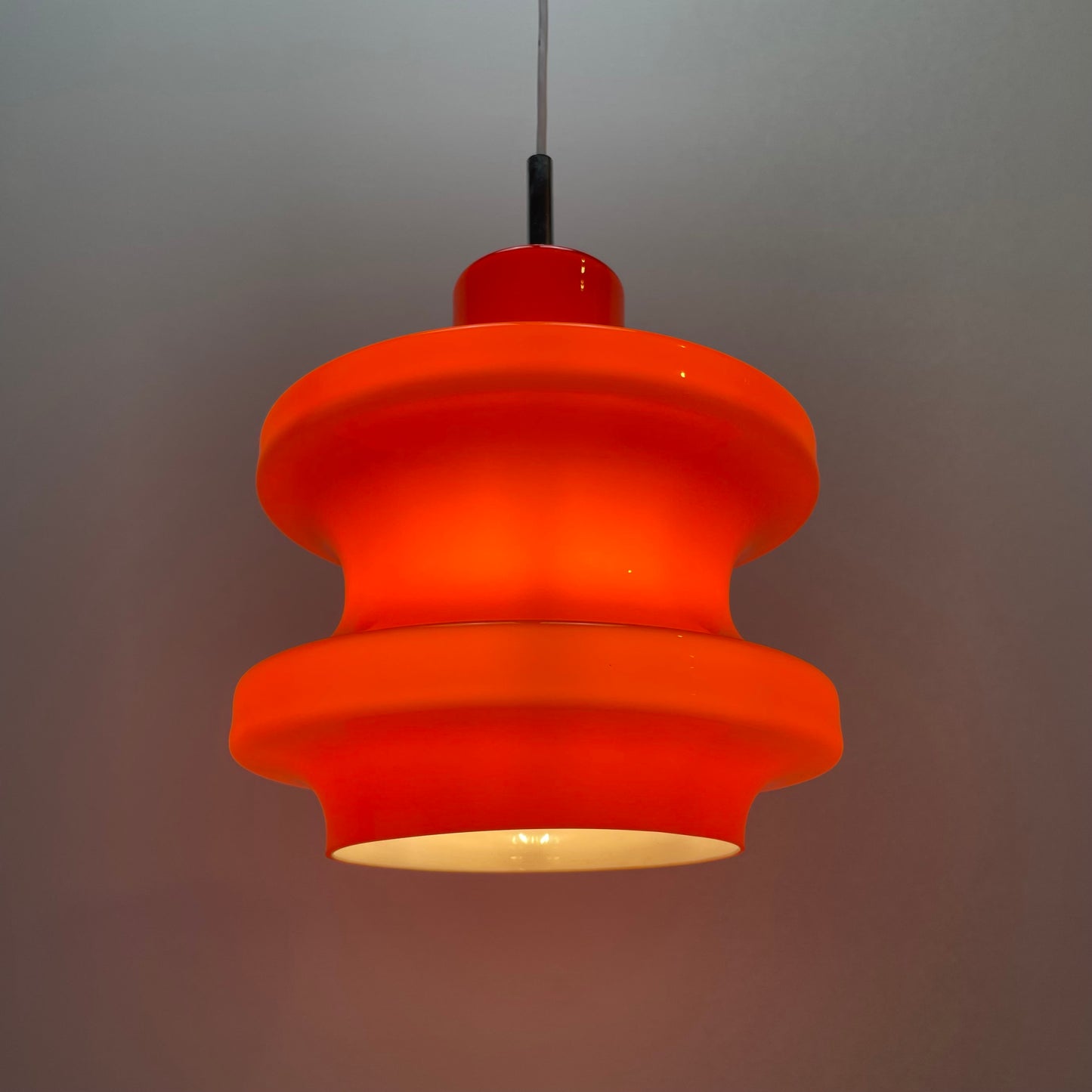 large cherry red glass pendant light
Peill & Putzler XL pendant 1960
mid-century modern lighting
vintage German pendant light for sale
Peill & Putzler red glass lamp