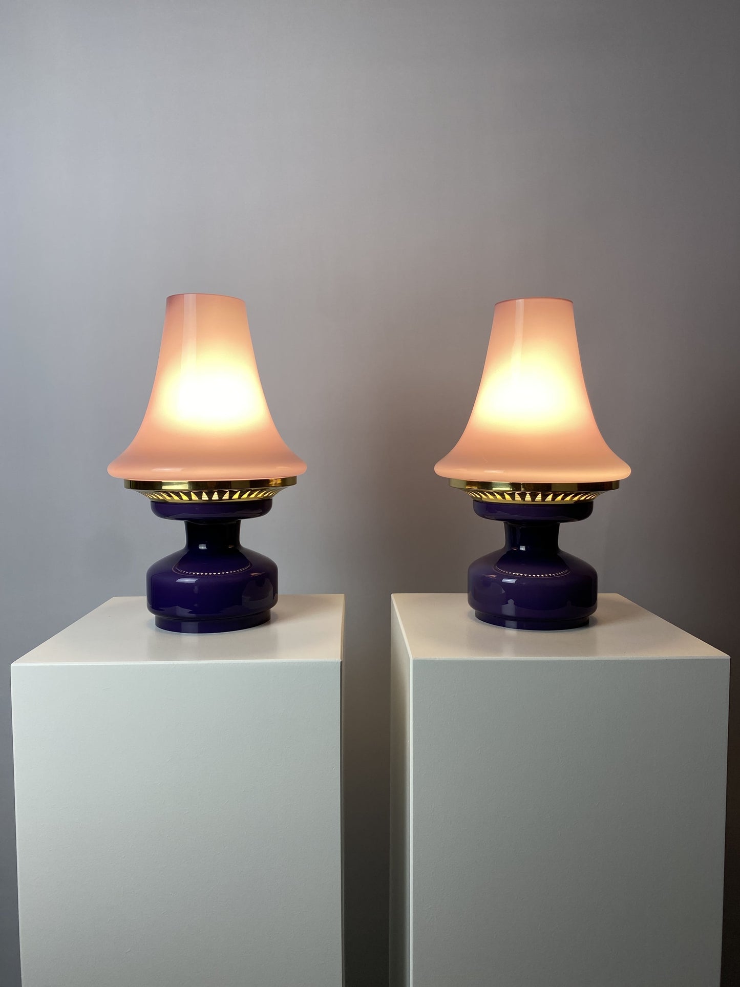 Pair of purple glass mushroom table lights B-124 by Hans Agne Jakobsson for AB Markaryd