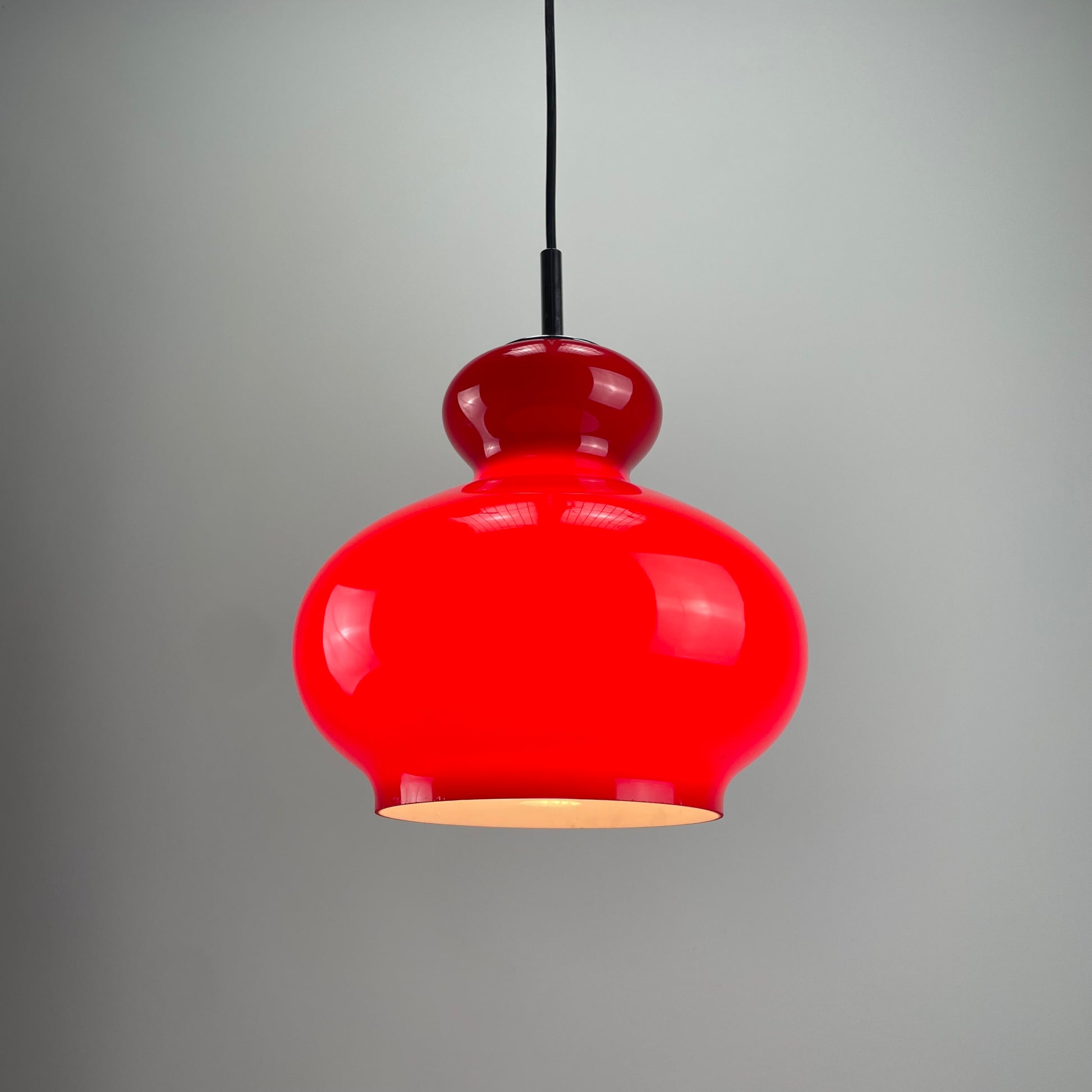 CherryredglasspendantlampbyPeillandPutzler1960