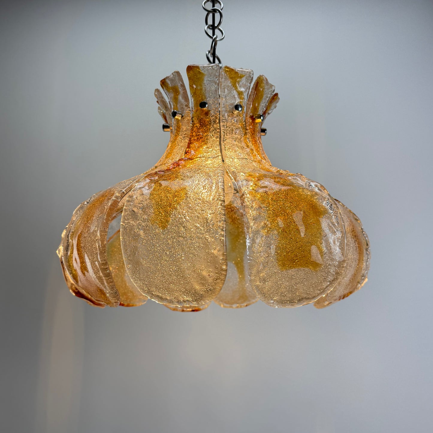 FlowershapedglasspendantlampbyCarloNasonforMazzega19602