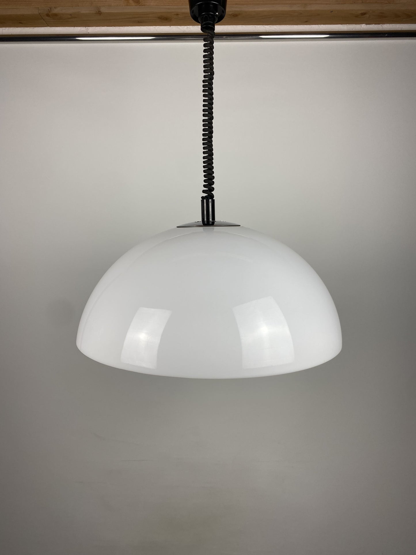 Vintage white plexiglass/acrylic pendant light by GePo Amsterdam XL 1975