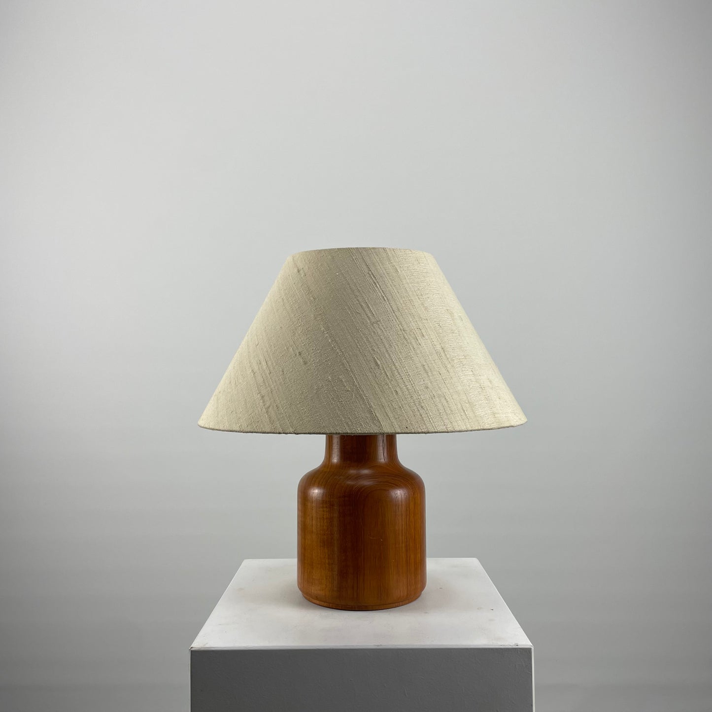 Solid teak wooden table lamp by KIRK, Denmark, 1970