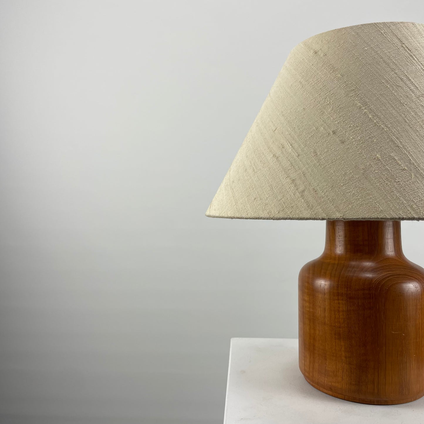 Solid teak wooden table lamp by KIRK, Denmark, 1970