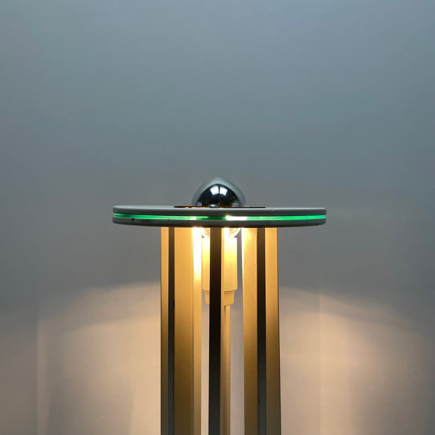 Unique futuristic Dutch UFO table lamp from the 1970's