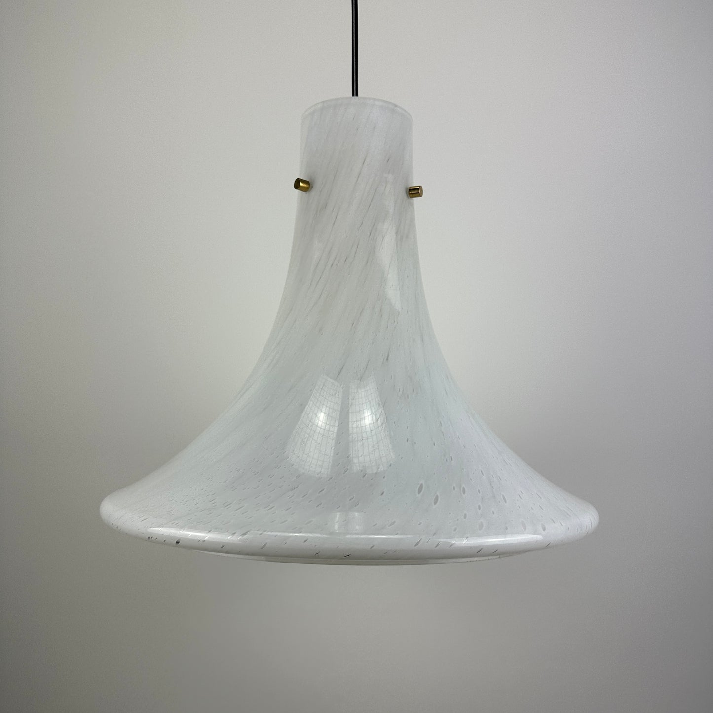 Trumpet shaped cloudy glass pendant lamp by Glashütte Limburg 1970