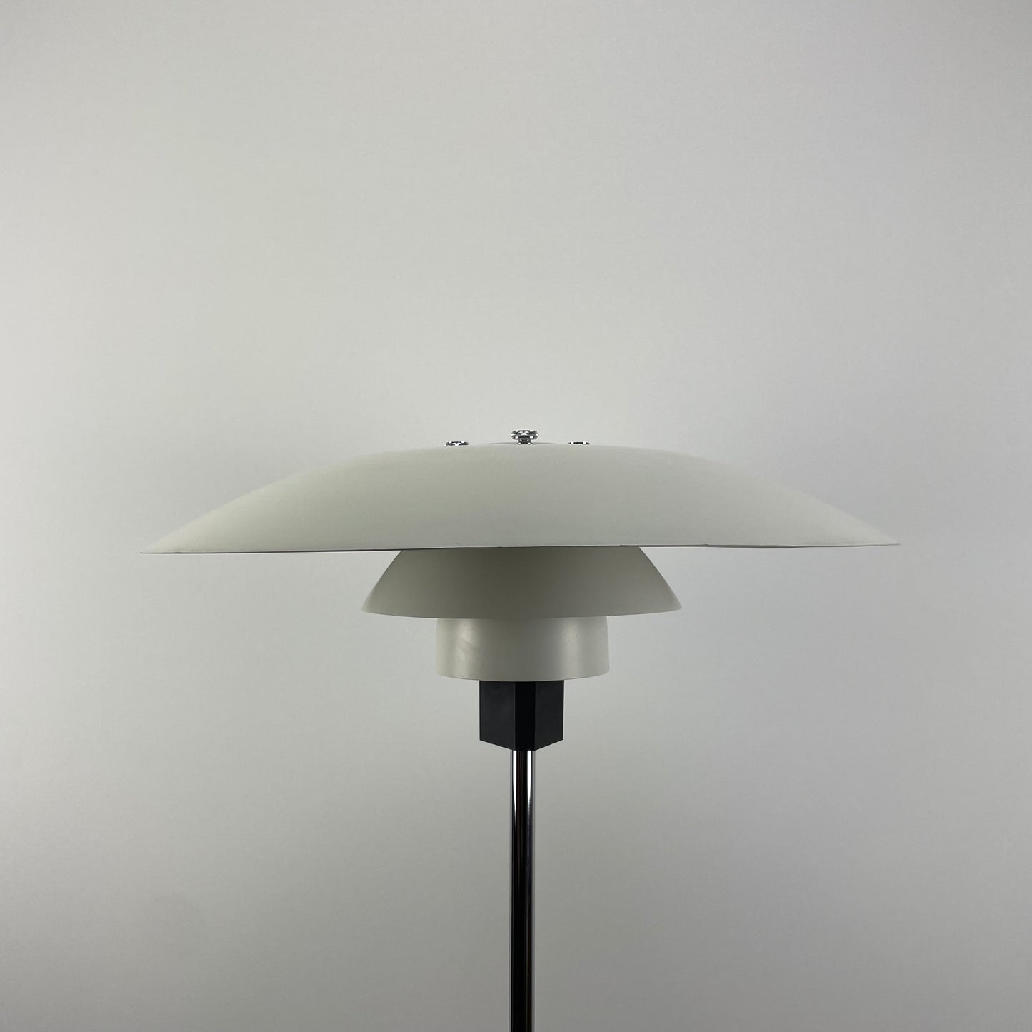 Louis Poulsen PH 4/3 table lamp by Poul Henningsen 1960