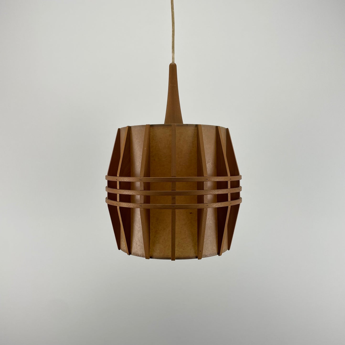 Japandi style wooden pendant from the 1970's