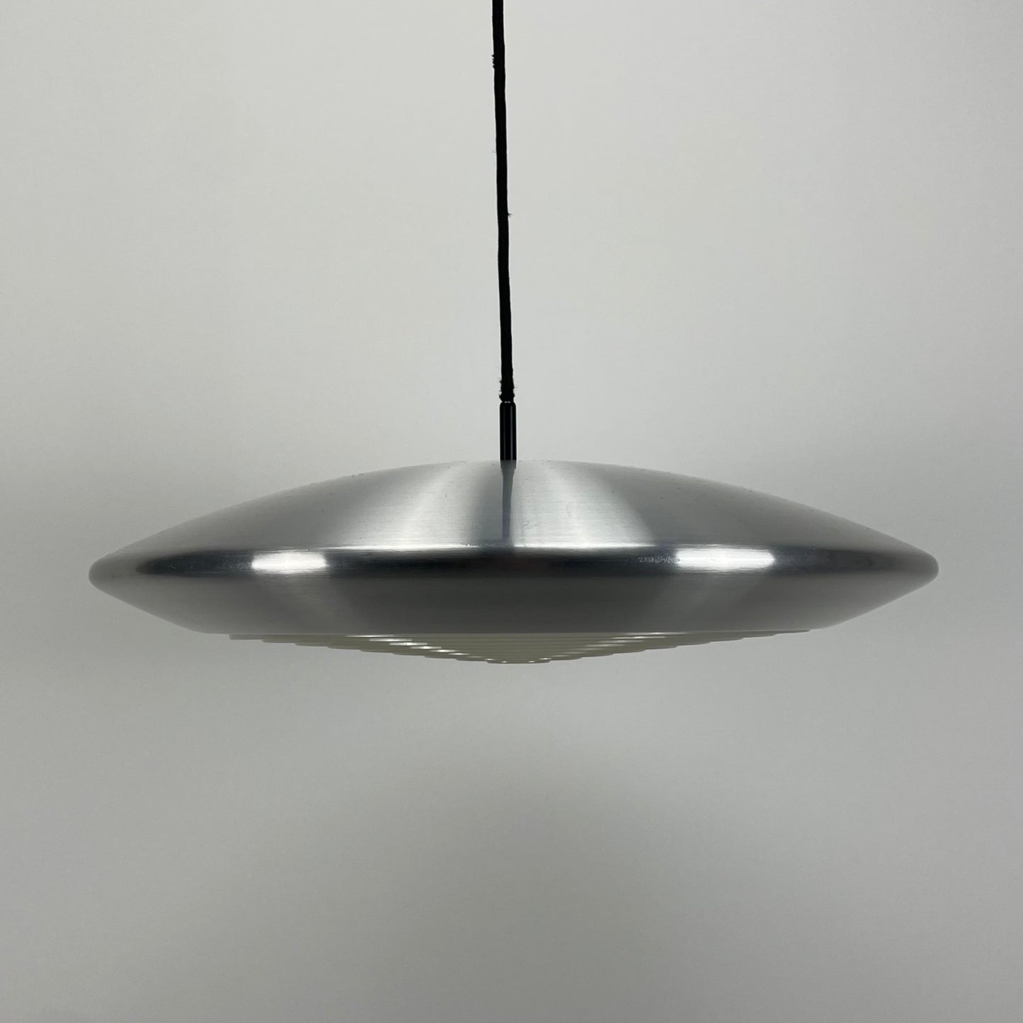 silver pendant lamp
Jo Hammerborg design
Fog & Mørup lighting
UFO shape lamp
Mid-century modern pendant
Vintage diskos lamp
Stylish hanging light
Original design piece
Decorative lighting solution
Unique home decor