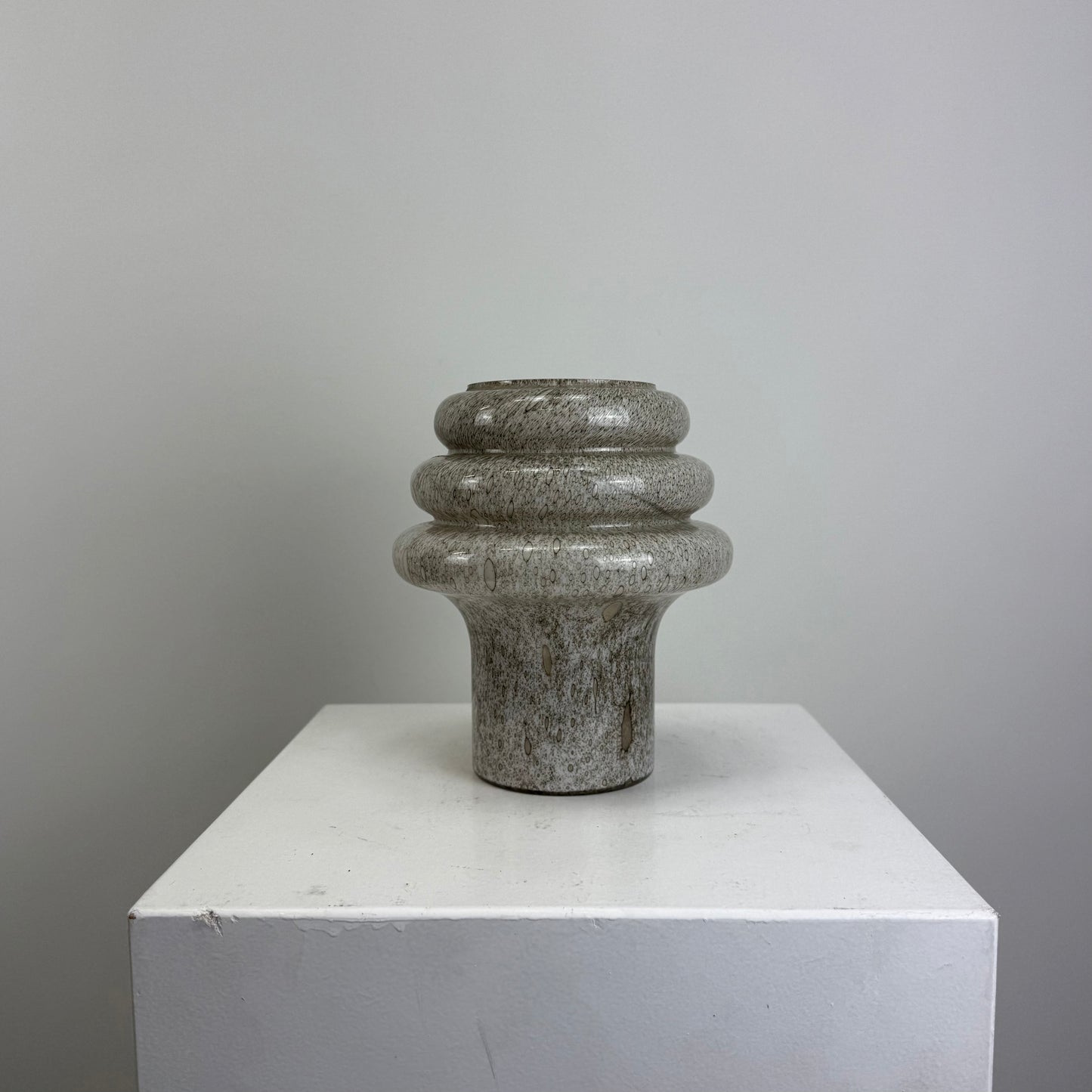 Rare snakeskin pattern glass table lamp by Wiktor Berndt for Flygsfors 1960