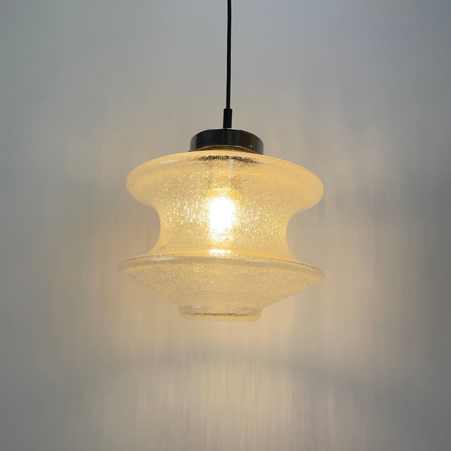 Pendant and ceiling light 'MEERPAAL' B-1048 by Raak Amsterdam 1960