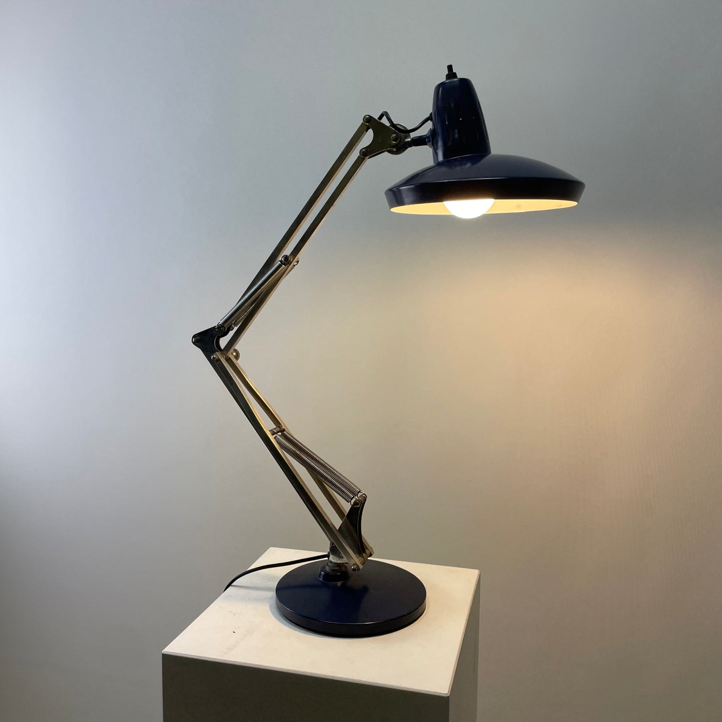 Fase Madrid lamp, adjustable architect lamp, vintage desk light, 67 G De Luxe, blue Fase lamp, mid-century modern lighting, Pedro Martin design, retro office lamp, Spanish design lighting, vintage adjustable lamp