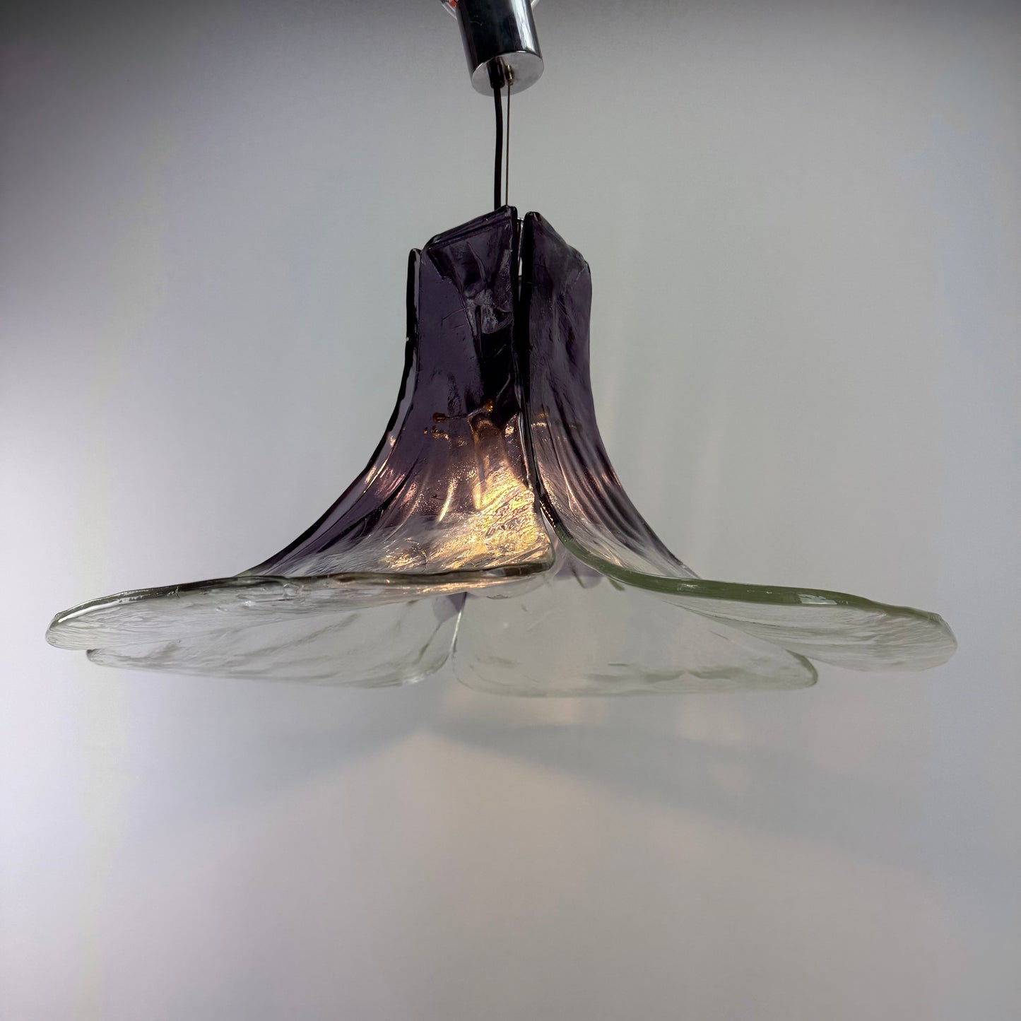 PurpleandclearglasspendantlampbyCarloNasonforMazzega1970