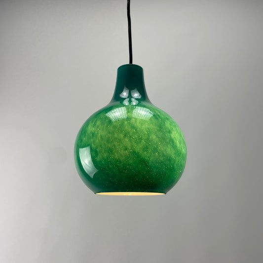 RaredropletshapedgalaxygreenpendantlampbyPeillandputzler1960