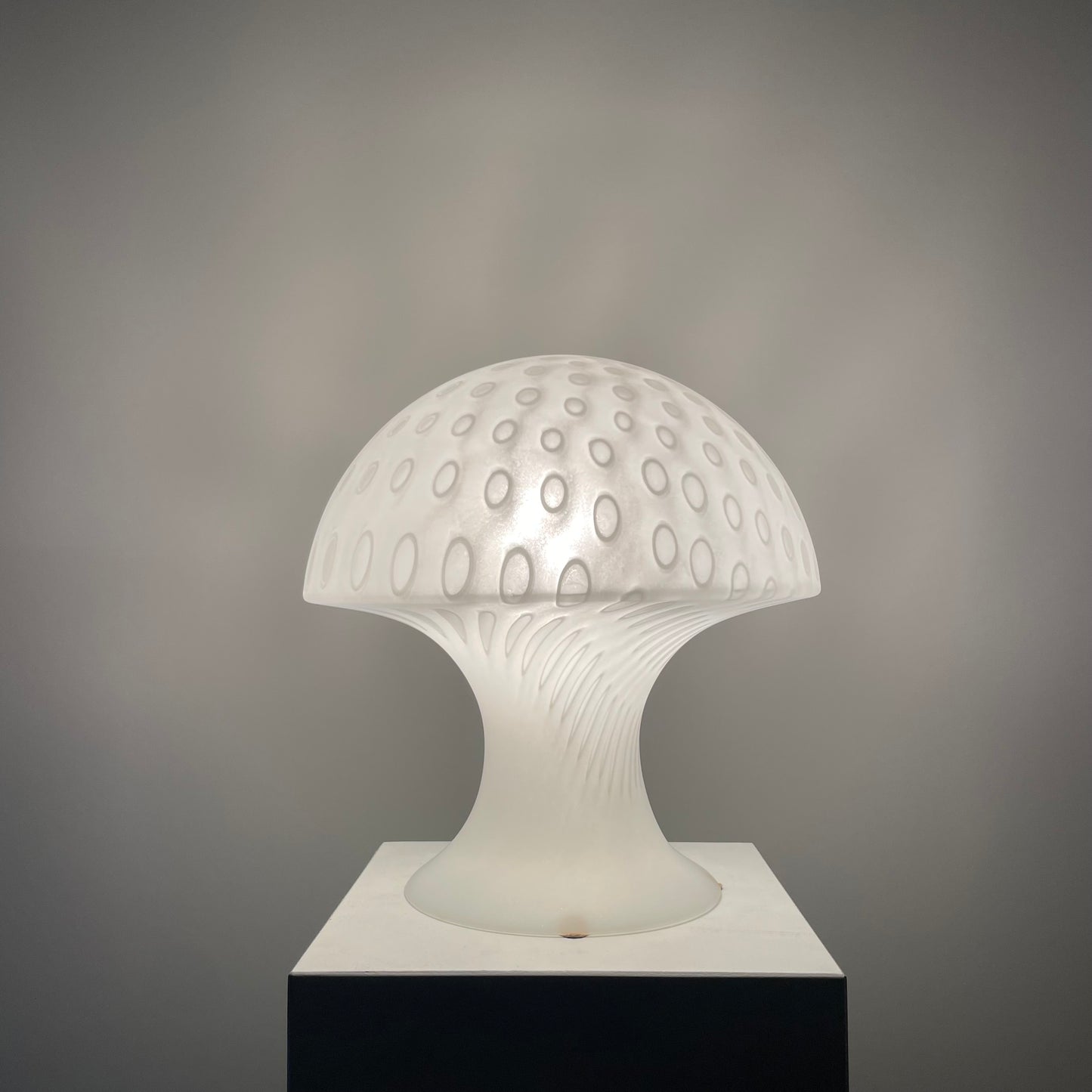 rare white milk glass mushroom table lamp
Peill &amp; Putzler 1970s lamp
mid-century modern lighting
vintage German glass lamp for sale
Peill &amp; Putzler mushroom lamp